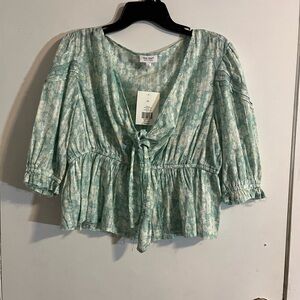 True Craft Women's Green Floral Blouse